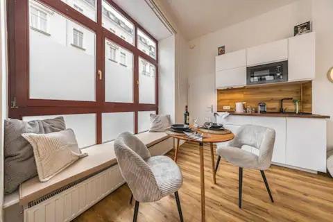 Ruhige Und Stilvolle Wohnung Am Clara-Zetkin-Park Лейпциг Экстерьер фото