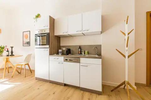 Ruhige Und Stilvolle Wohnung Am Clara-Zetkin-Park Лейпциг Экстерьер фото